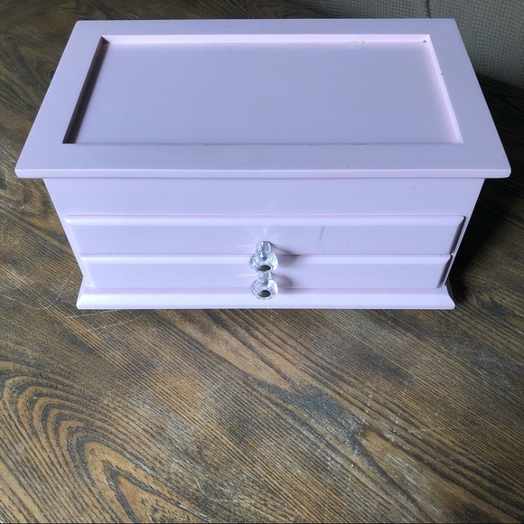 Pink jewelry box with crystal knobs - Picture 3 of 8